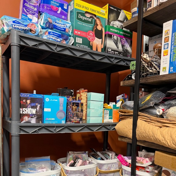 Items available when live - Picture 3 of 5